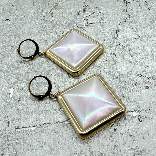 Bezel Pearliest Diamante Cuff Earrings: Cream