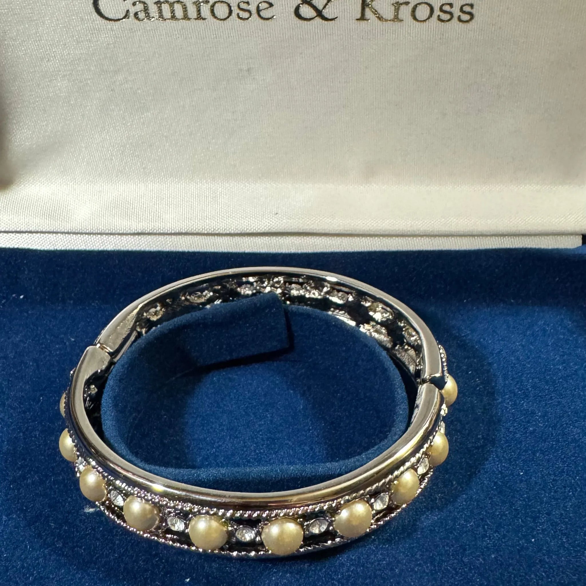 CAMROSE  & KROSS JBK, Jacqueline Bouvier Kennedy, 1990s Vintage Pearl and Rhinestone Cuff Bracelet