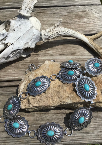 Oval Concho w Turquoise Stones
