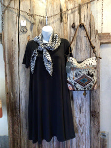 Short Sleeve Flared Dress with Side Pockets, Black